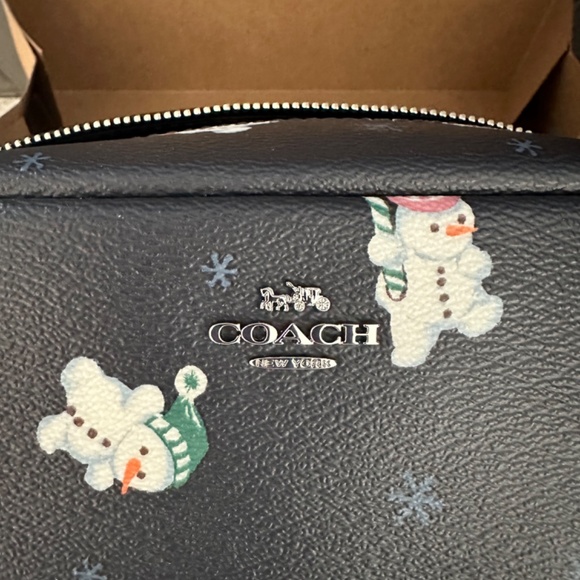 Coach Makeup bag-New in Box - Picture 2 of 3